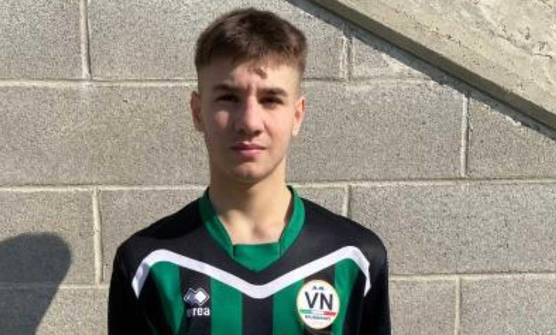 Si infortuna l’arbitro: derby sospeso e da rigiocare da capo