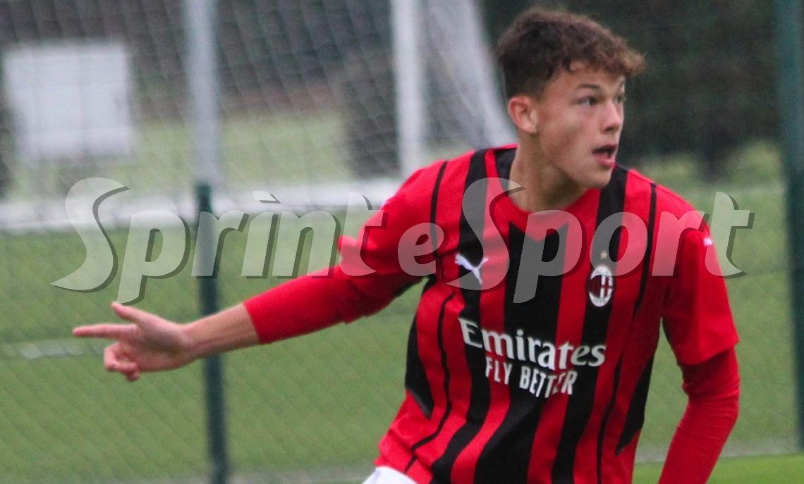 Jordan Longhi Milan Under 17