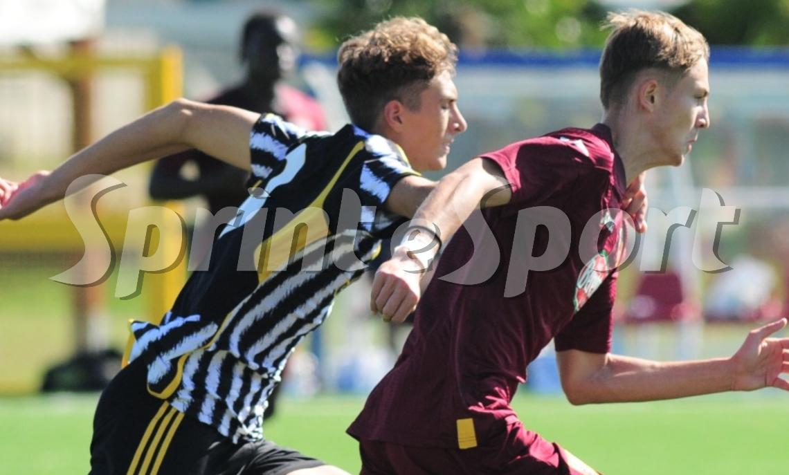 La Juve è rimasta imbattuta per 170 giorni ma può arrivare seconda! Due squadre a pari punti, il Toro sogna: la corsa ai playoff è aperta