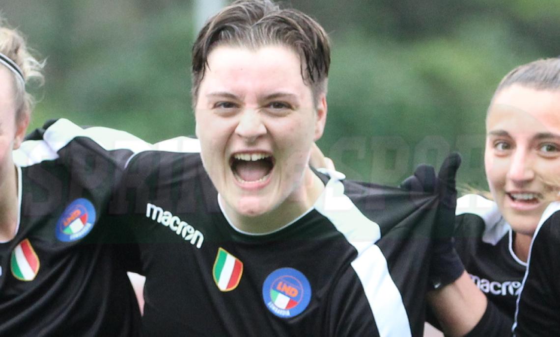 Nicole Gola