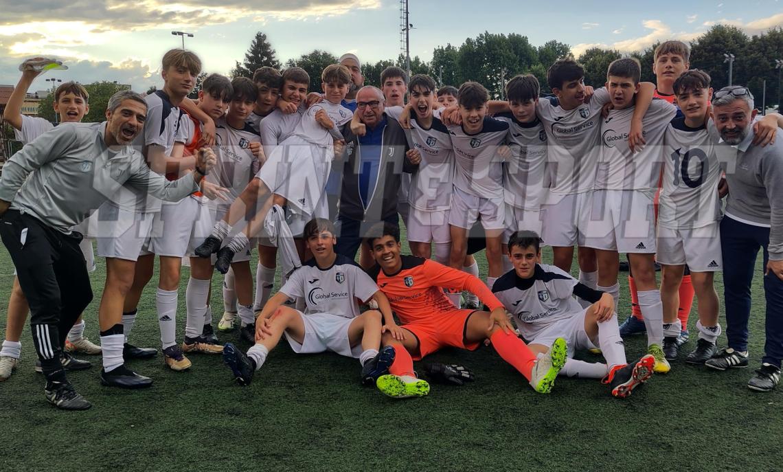 Non basta un gol olimpico da centrocampo: blitz pinerolese in casa rossonera, sarà semifinale con i bianconeri