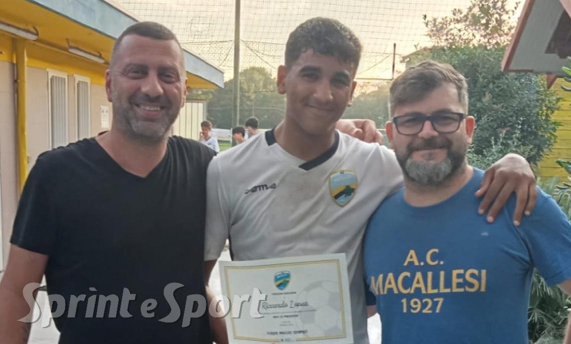 Luca Minino, Riccardo Lopez e Roberto Rosiello; Macallesi Under 17