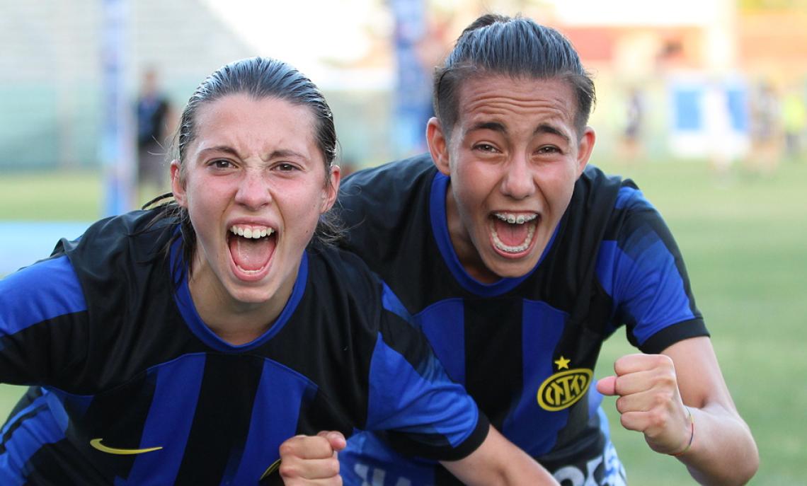 È una rimonta leggendaria: l'Inter batte la Juventus ed è Campione d'Italia!