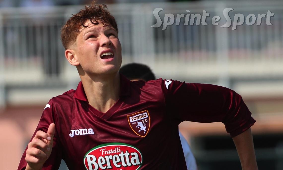 Under 17 A-B  • Gabriele Falasca entra e segna una doppietta contro il Parma, portando momentaneamente in vantaggio il Torino. Torino-Parma 2-2