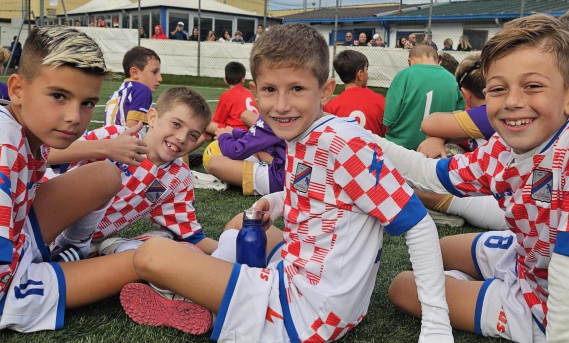Tattica e gioco a servizio di un gruppo rinnovato: i rossoblù colpiscono ancora e puntano alla vetta del girone