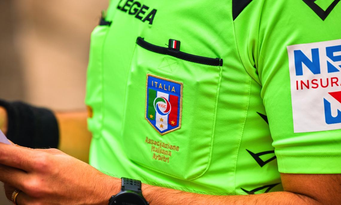 Il VAR ' a chiamata', un'altra rivoluzione che potrebbe trasformare il calcio in Italia e non solo. Anche in Serie C!
