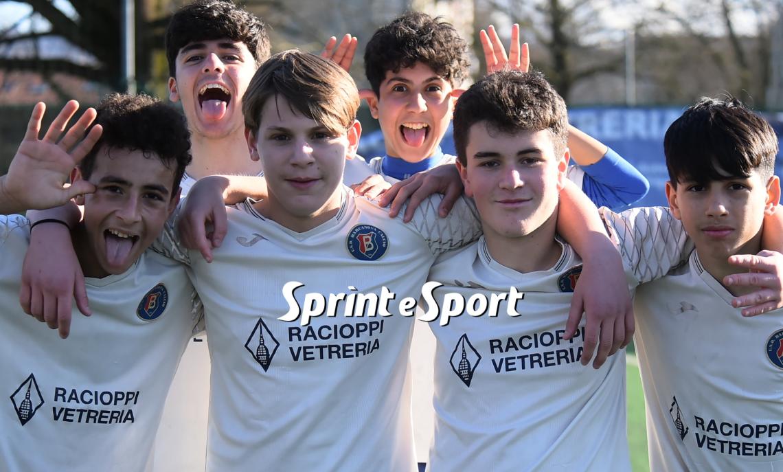 Under 14 Provinciali Torino, Girone A, Barcanova-FC Volpiano 4-1: Hamza Sadraoui, Leonardo Addario, Antonio Galeano, Cristian Corda, dietro Matteo Curci e Moad Laabouli (foto Cassarà)