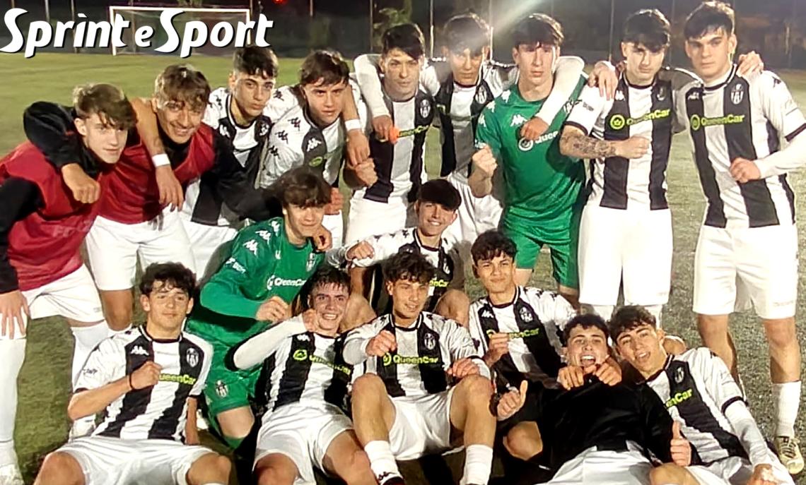 Under 17 Semifinale Regionale, Volpiano Pianese-Lascaris 4-5, l'esultanza bianconera a fine partita