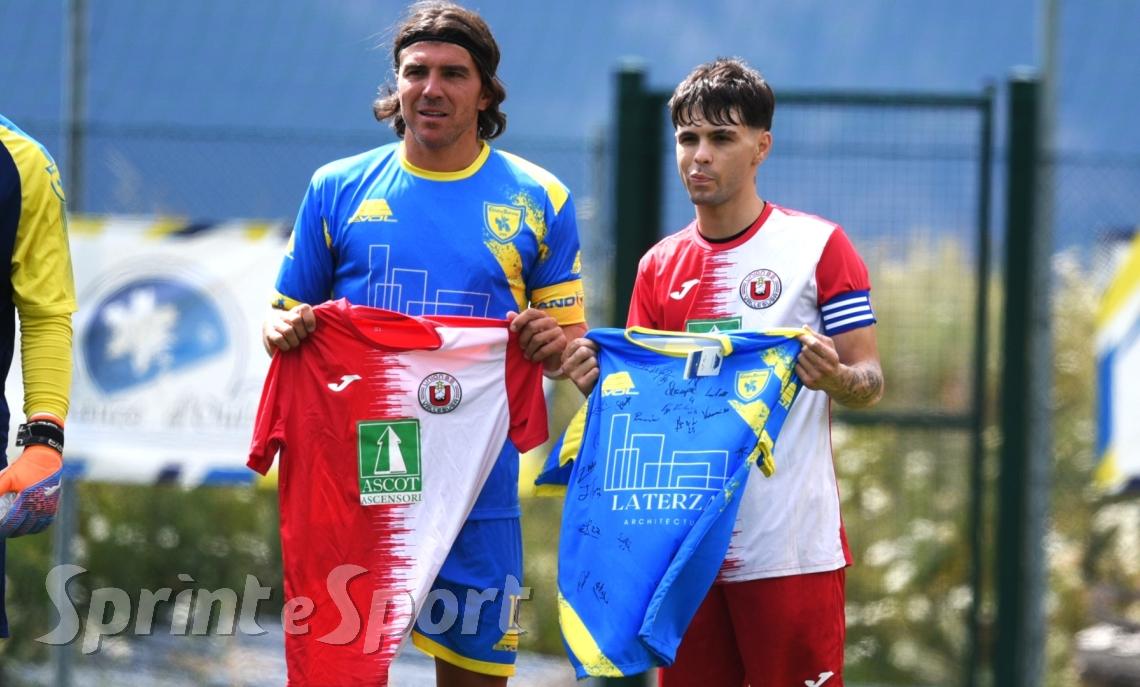 Amichevole Chievo Verona-Union Valle Susa 3-1: i due capitani Alberto Paloschi e Lorenzo Scapino (foto Roggero)