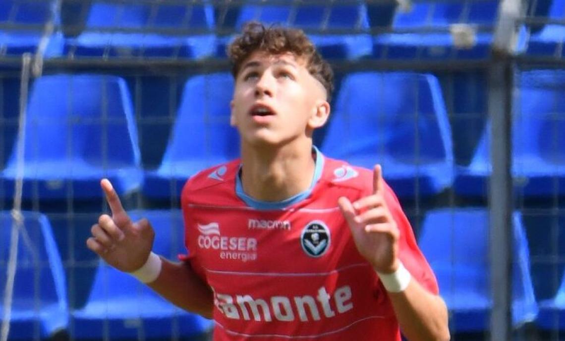 Da Kakà al ruolo di protagonista in Serie D: a 18 anni è subito diventato titolare inamovibile della sua formazione