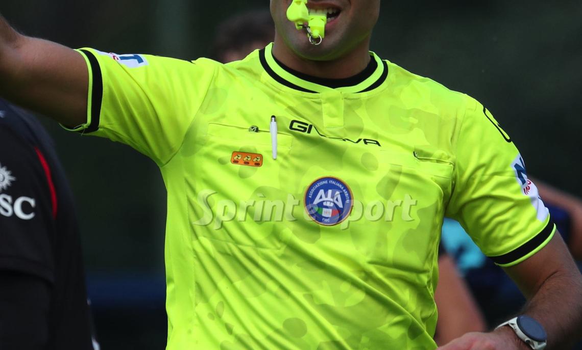 «Sto male non riesco a muovere le gambe»: la partita di calcio tra 2008 finisce al telegiornale