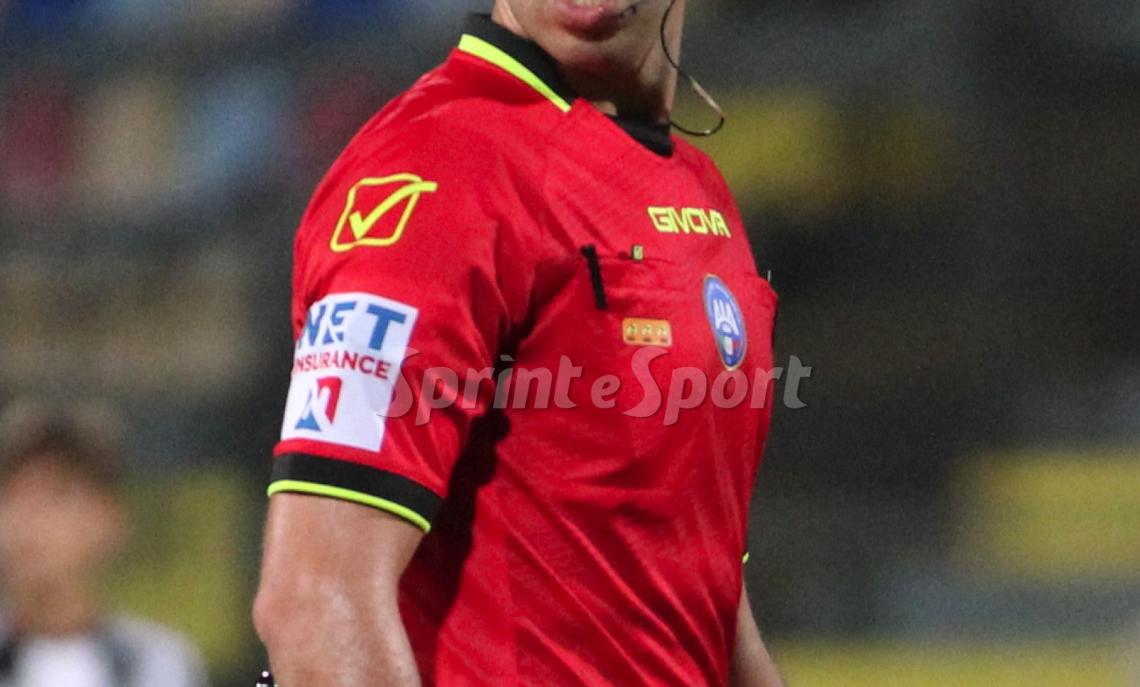 Testata all'arbitro e partita sospesa: 4 anni di squalifica per il dirigente