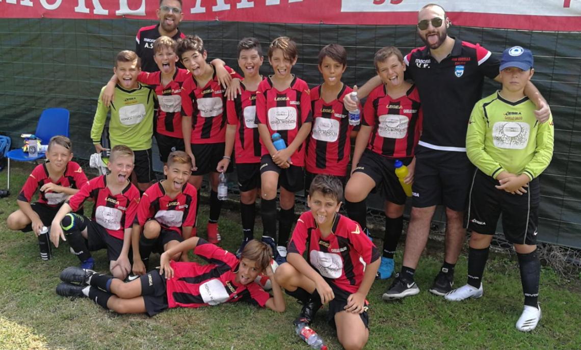 Lo spumeggiante team del Caselle 2009 come si è presentato a San Maurizio Canavese