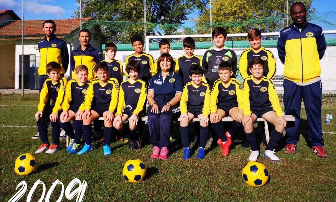 Lucio Cabras con i ragazzi del Tetti Francesi Rivalta 2009