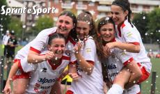 Under 19 femminile, semifinale unica, Accademia Torino-Sudtirol 0-3: l'esultanza finale delle altoatesine (foto Cassarà)