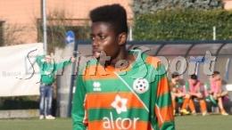 Debuttò a 16 anni in Promozione, a 22 è arrivato in Serie A scalando le categorie