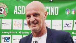 Terremoto nello storico club, esonerato il tecnico idolo dei tifosi