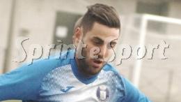 La leggenda del club lascia dopo oltre 100 reti: il suo erede è un ex Serie D