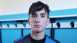 La bandiera del club che segna un gol a partita: il classe 2007 trascina i suoi verso la storia
