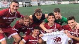 Erano tra le 3 imbattute nella regione, i grandi rivali distruggono con 6 gol la capolista