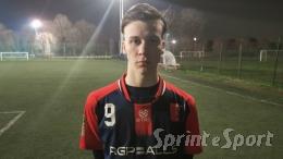 Dieci gol, due pali, una rimonta sfiorata e una rete nel finale che vale la settima vittoria consecutiva