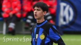L'Inter non sbaglia: segna cinque gol, ottiene la terza vittoria di fila e si prende il primato solitario