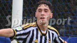 Ha classe e la Juventus lo assolda per più anni facendo piani per il futuro