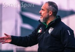 Il leone ruggisce e ferisce l'orso in pieno recupero: il rigore decide la sfida della storia per la gloria