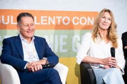 Andrè Agassi su Sinner: Lo adoro! Colpisce la palla in maniera perfetta. Steffi Graf: In Italia è cominciata la mia vera carriera 