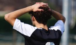 Clamorosa doppia offerta sul tavolo dei bianconeri per salvare lo storico club destinato alla retrocessione