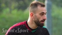 È il campionato più caotico di tutti! Nove squadre in otto punti per prendersi la vetta