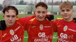 Segna la rete decisiva nel derby fondamentale per la corsa playoff: il protagonista è un terzino! 