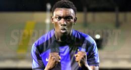 Il nuovo talento dell'Inter ha 19 anni e studia da nuovo Dumfries: «Il debutto? Un'emozione unica»
