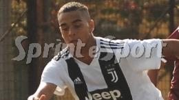 Ha 22 anni, arriva dalla Juventus e vuole essere decisivo: l'attaccante è pronto per aiutare lo storico club