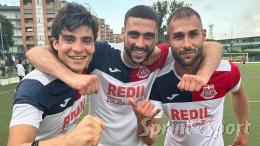  Tre gol in 10 minuti per un'altra qualificazione storica, la favola del piccolo quartiere continua