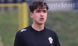 Il difensore è inarrestabile e fa anche gol ai Campioni d'Italia, il cuore del club dei 7 Scudetti è indomabile