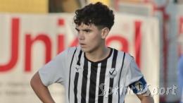 Il fenomeno dei Regionali fa il grande salto: dopo aver segnato in Promozione firma con una Prof!