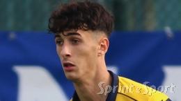 Una firma che sa di futuro! Il club dei 7 Scudetti blinda il suo gioiellino della difesa