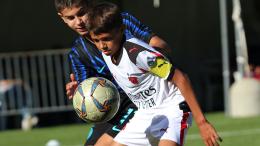 Il calcio è tornato: Coppe vinte, pronostici e calendari in 32 pagine da collezione