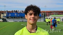 Una tripletta folgorante decide il debutto in campionato: avvio clamoroso dei padroni di casa 