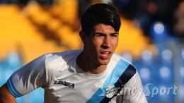 Il difensore goleador con il mancino che incanta: segna il terzo gol di fila e trascina un Lecco da favola