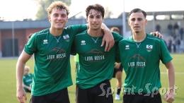 Tre rigori in cinque minuti e un gol nel finale! Gli ospiti vincono la sfida in vetta