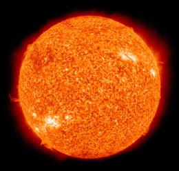 Astronomia: è in grande fermento l'attività del Sole