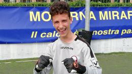 Il portiere para e segna un rigore: ecco il primo eroe delle fasi finali