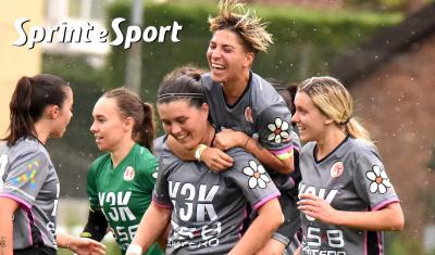 Eccellenza Femminile, prima giornata, Torino Women-Acf Alessandria 1-2: l'esultanza delle grige per il gol di Martina Luison (foto Cassarà)