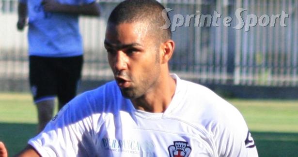 GIANA ERMINIO SERIE C - VINICIO ESPINAL