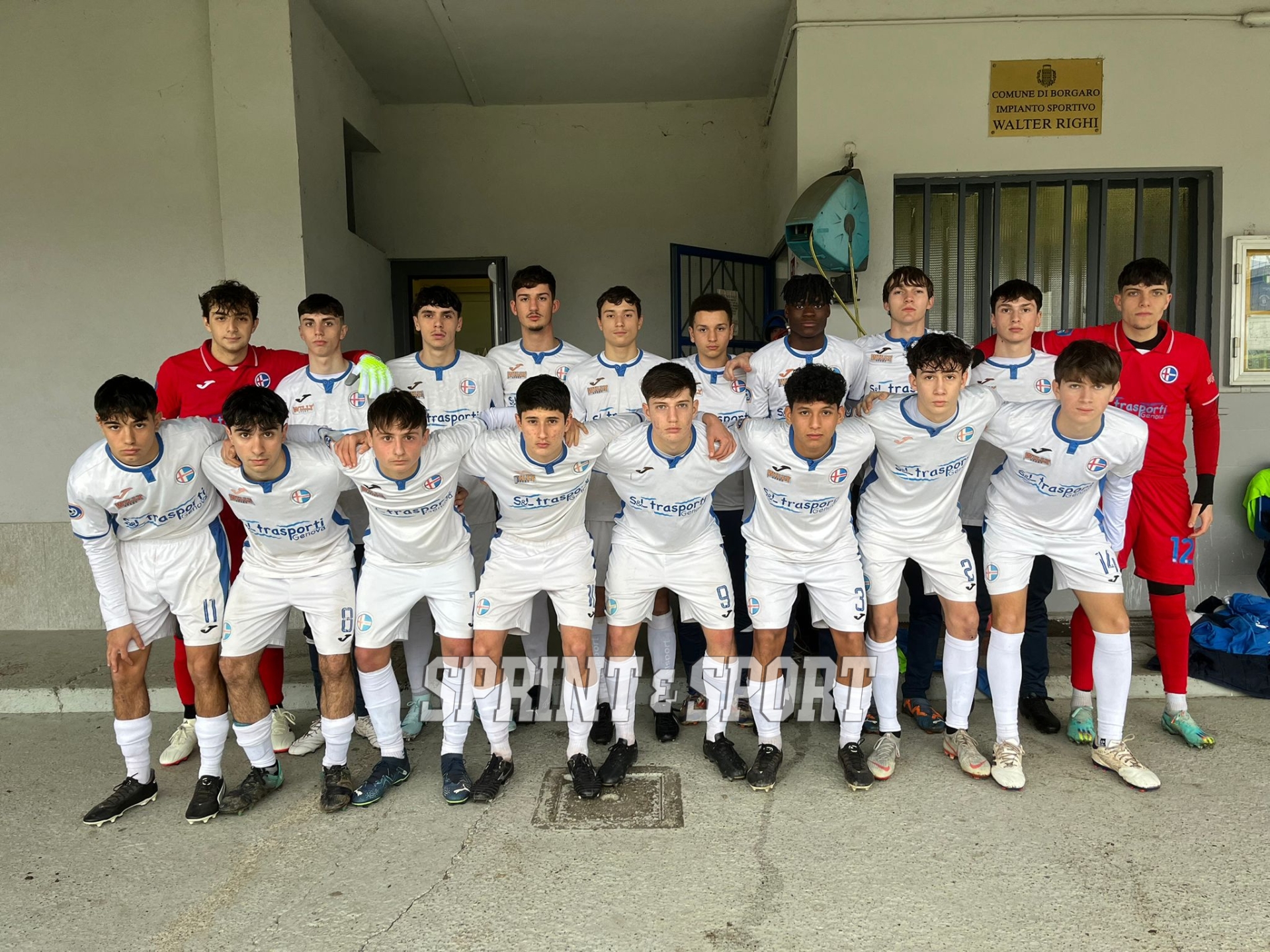 Foto di squadra del Ligorna U19